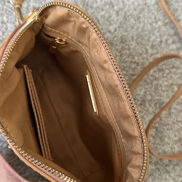 Cork and Gold Crossbody Bag - Picture 2 of 3